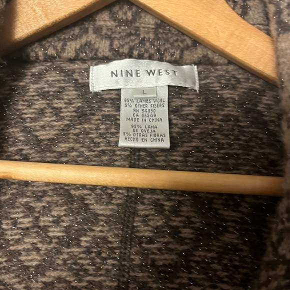 Top from Nine West - Picture 2 of 2